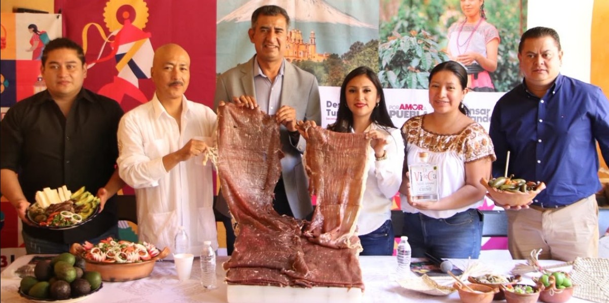 Platillos de cecina durante la Feria de la Cecina en Atlixco.