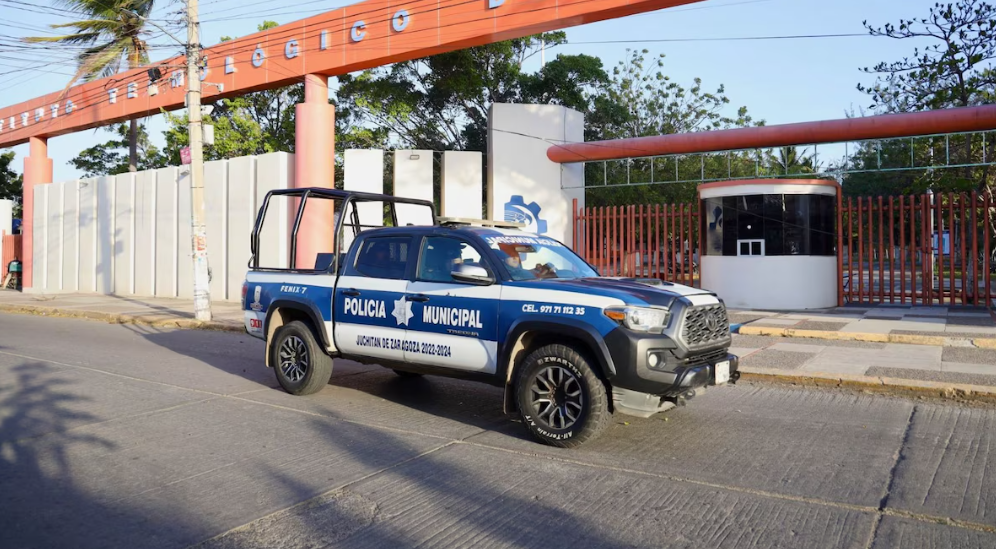 Mujer detenida por investigación en Jalisco.