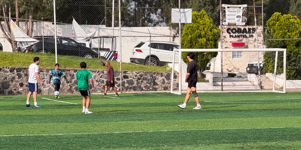 Espacio deportivo rehabilitado en un municipio de Puebla.