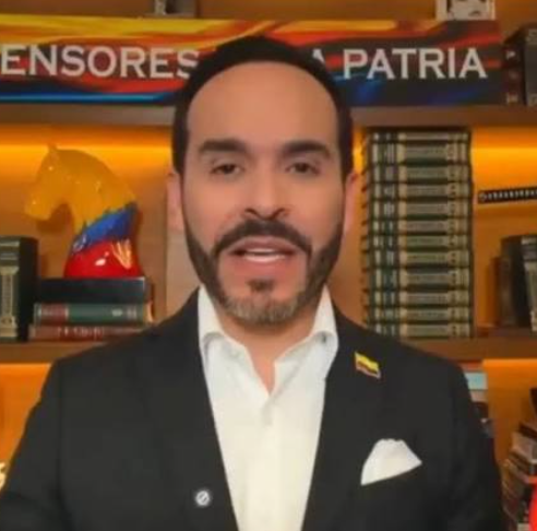 Abelardo de la Espriella durante un anuncio sobre la política exterior de Colombia.