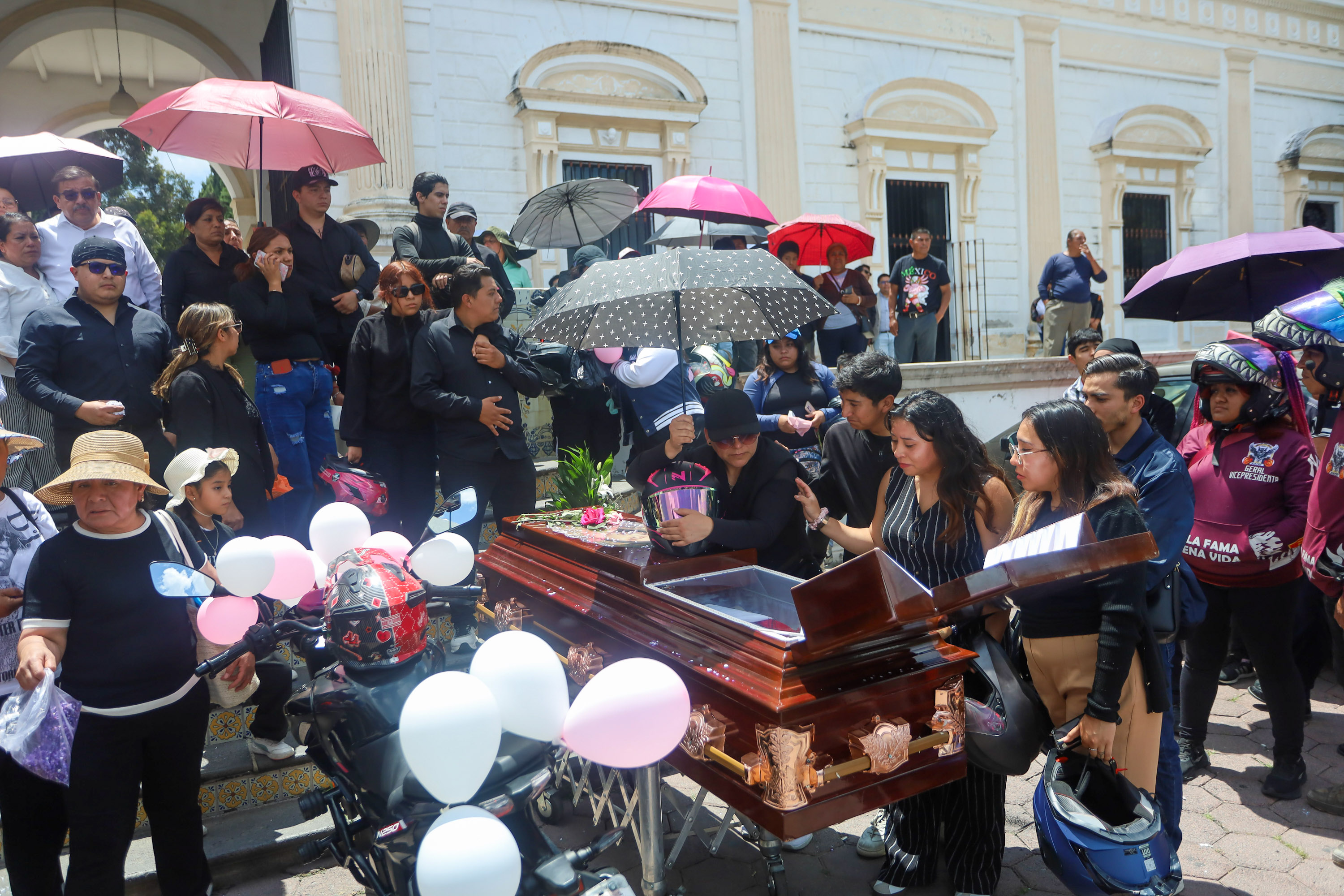 Dan el último adiós a Karla Valeria; familia mantiene exigencia de justicia