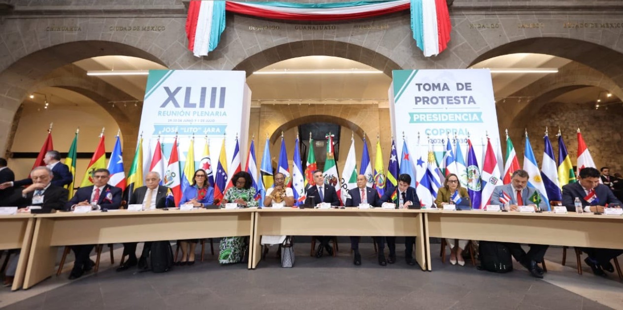 Representantes de la COPPPAL durante un pronunciamiento político.