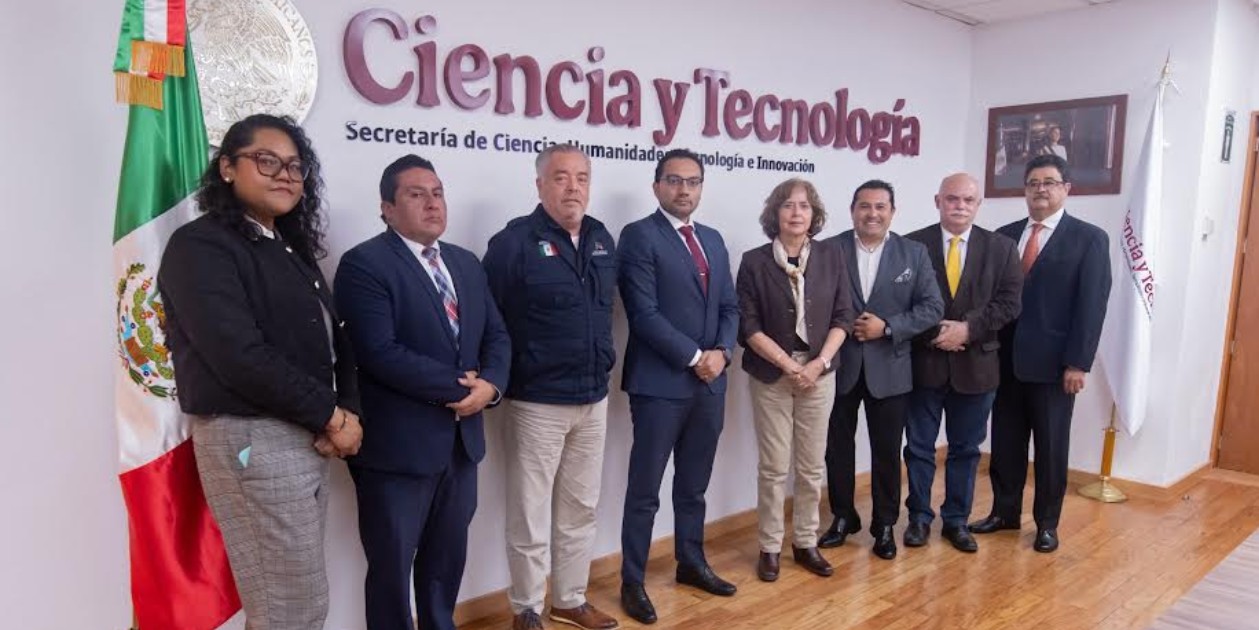 Funcionarios durante una reunión entre Secihti y la Agencia Nacional de Aduanas.