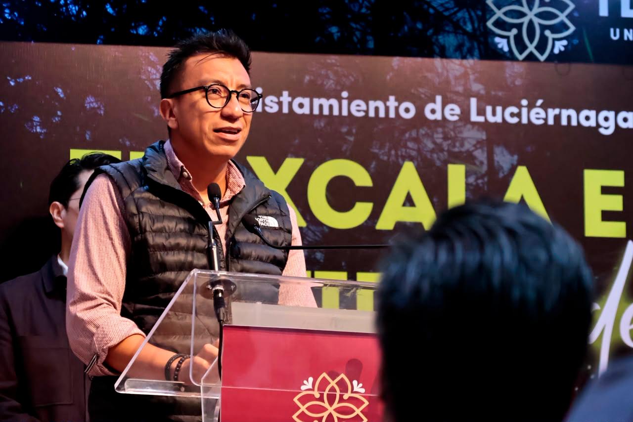 Funcionarios del Gobierno de Tlaxcala durante conferencia de prensa.