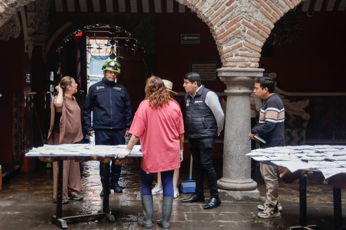 Ayuntamiento de Puebla inicia entrega de apoyos a damnificados por inundaciones; inversión superaría los 3 millones de pesos