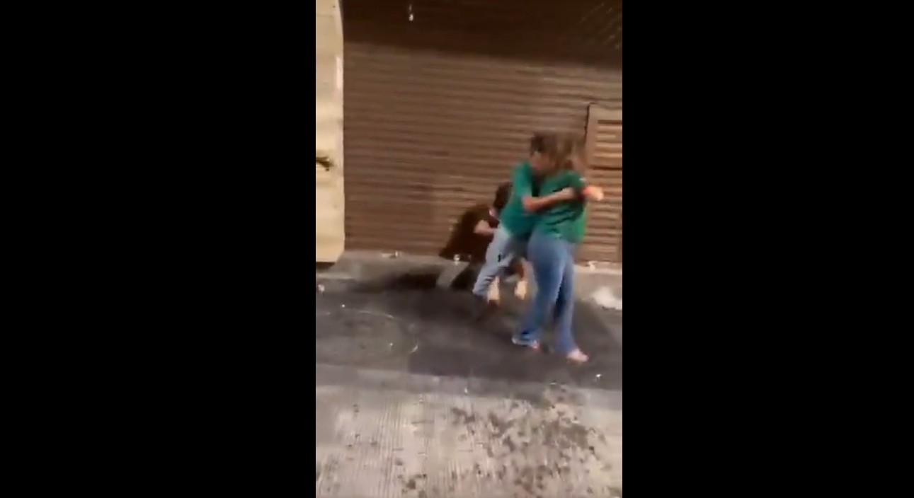 Captura de pantalla de un tuit con un video sobre un chisme de infidelidad.