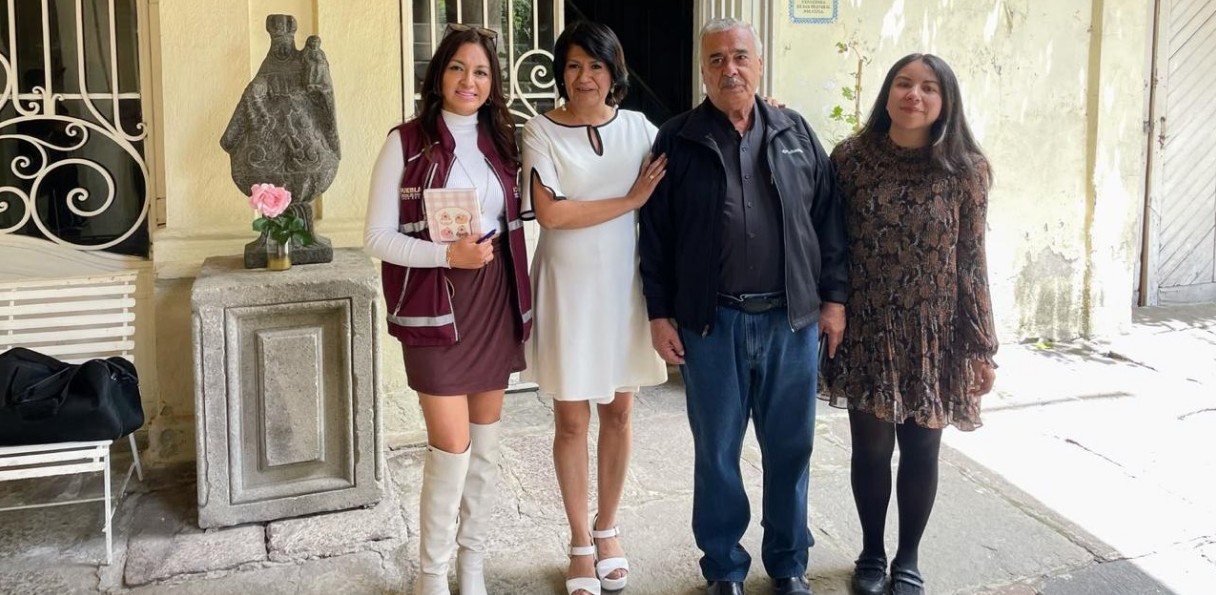 Estudiantes y autoridades de la UTH durante una actividad en el Museo Hacienda de San Cristóbal Polaxtla.