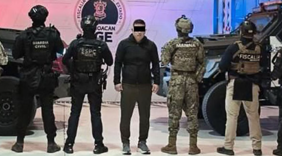 Operativo de fuerzas federales durante la captura de un presunto líder criminal en Jalisco.