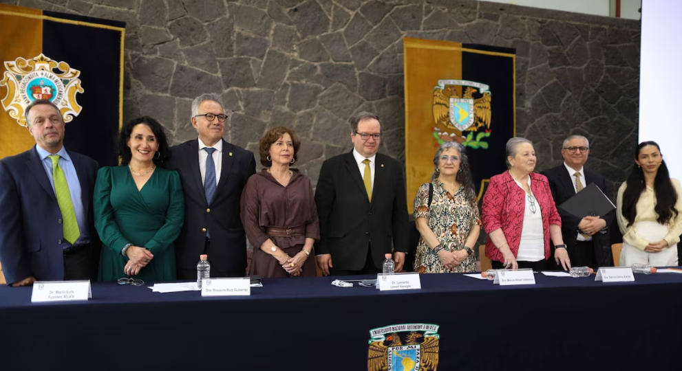 Aspirantes presentan examen de admisión de la UNAM.