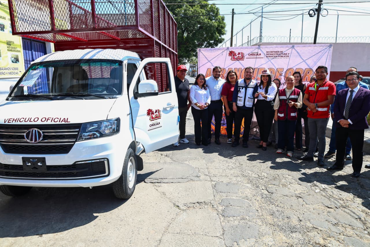 Tonantzin Fernández cumple con más acciones de obra pública en beneficio de San Pedro Cholula