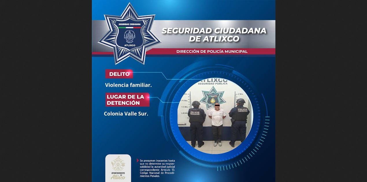 Policías municipales durante un operativo en Atlixco.