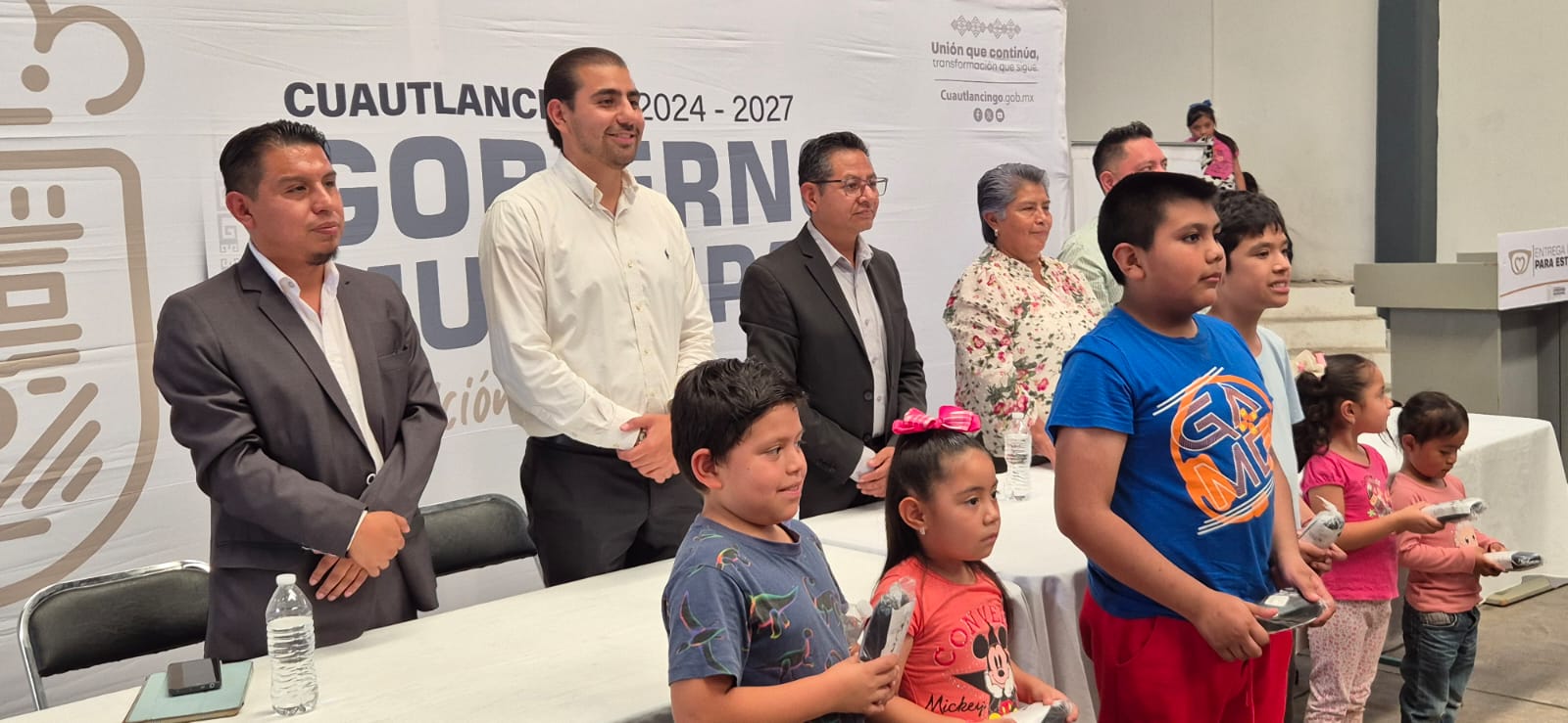 Apoyo visual a más de 470 estudiantes de Cuautlancingo para fortalecer su desempeño escolar