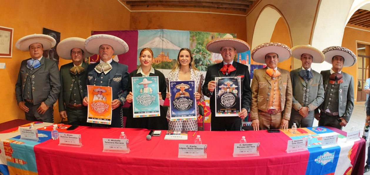 Competidores de charrería durante un campeonato nacional en Puebla.