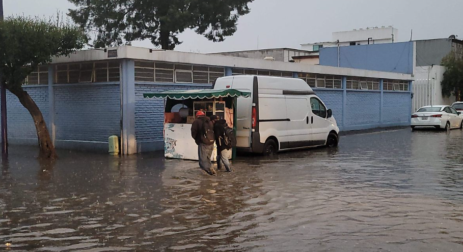 Personal de Protección Civil monitorea zonas de riesgo por lluvias en Tlaxcala.