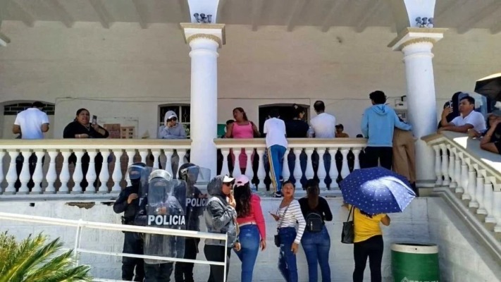 En dos municipios de Puebla buscan destituir a alcaldes