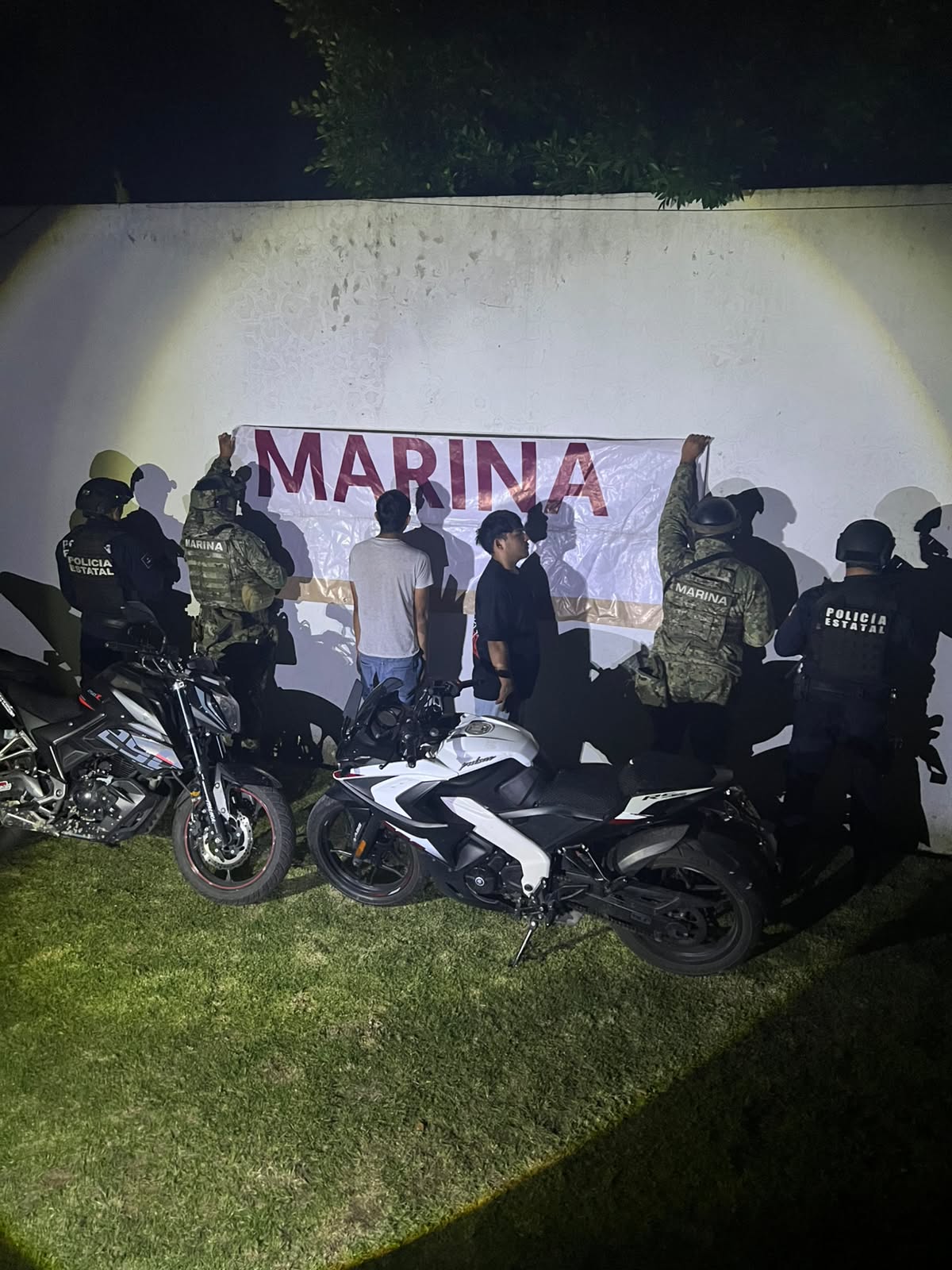 En persecución, capturan a dos roba motos en Chiautempan; uno es menor de edad