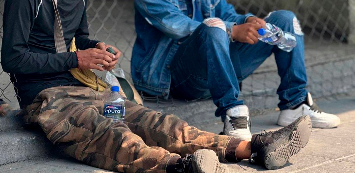 Elementos de seguridad durante un operativo de rescate de adolescentes en Michoacán.