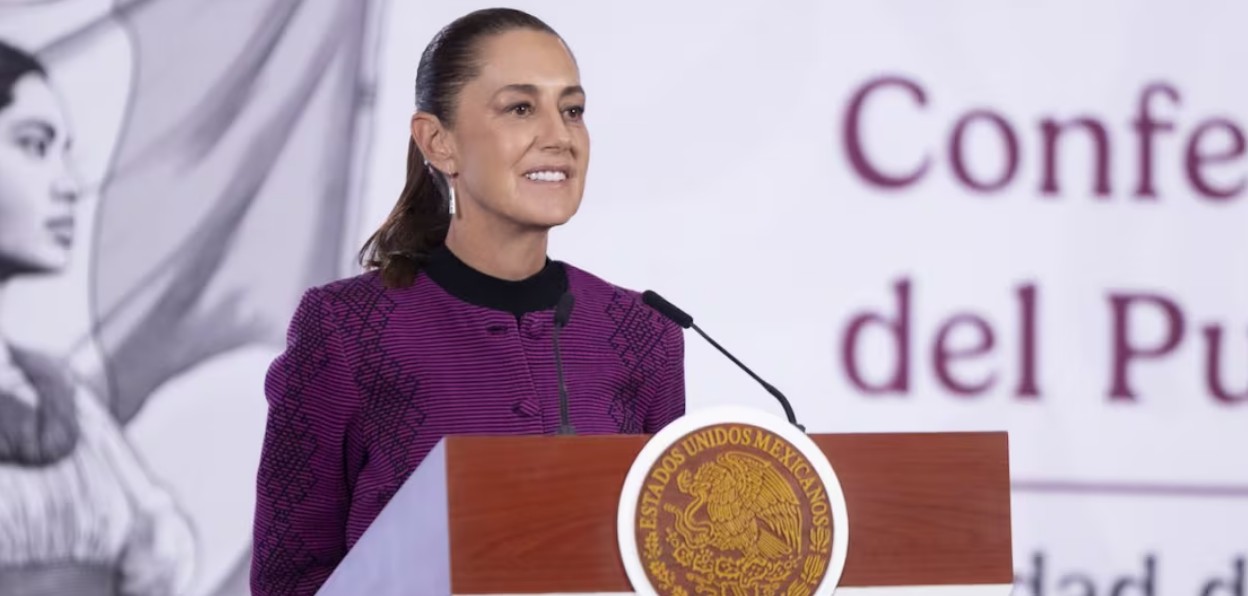 Claudia Sheinbaum durante conferencia en Palacio Nacional.
