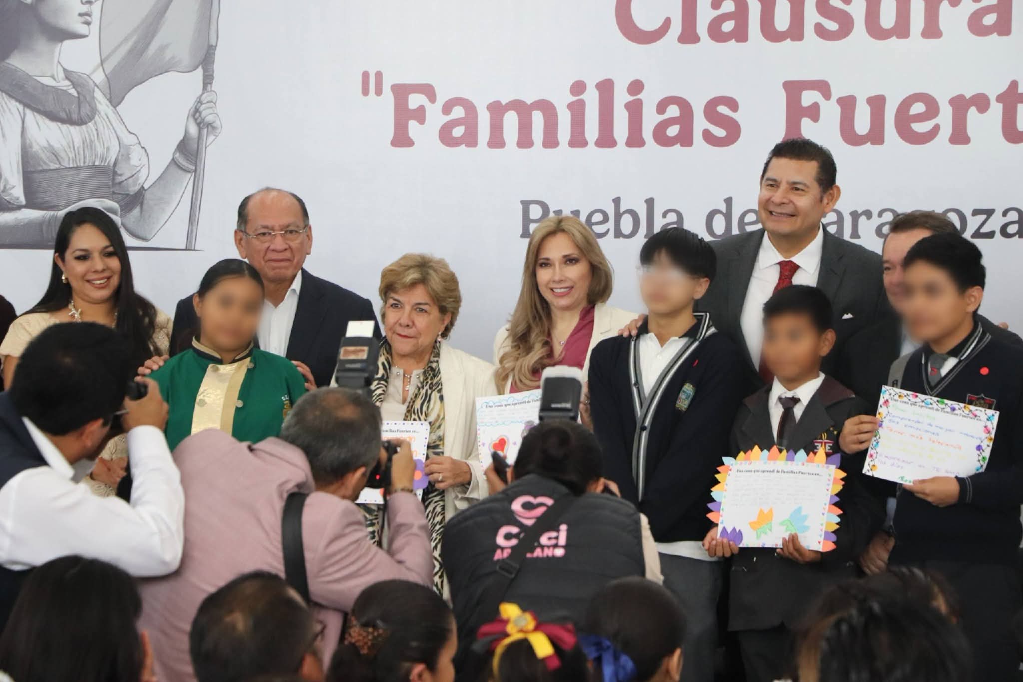 Concluye San Pedro Cholula programa “Familias Fuertes: Amor y Límites” 