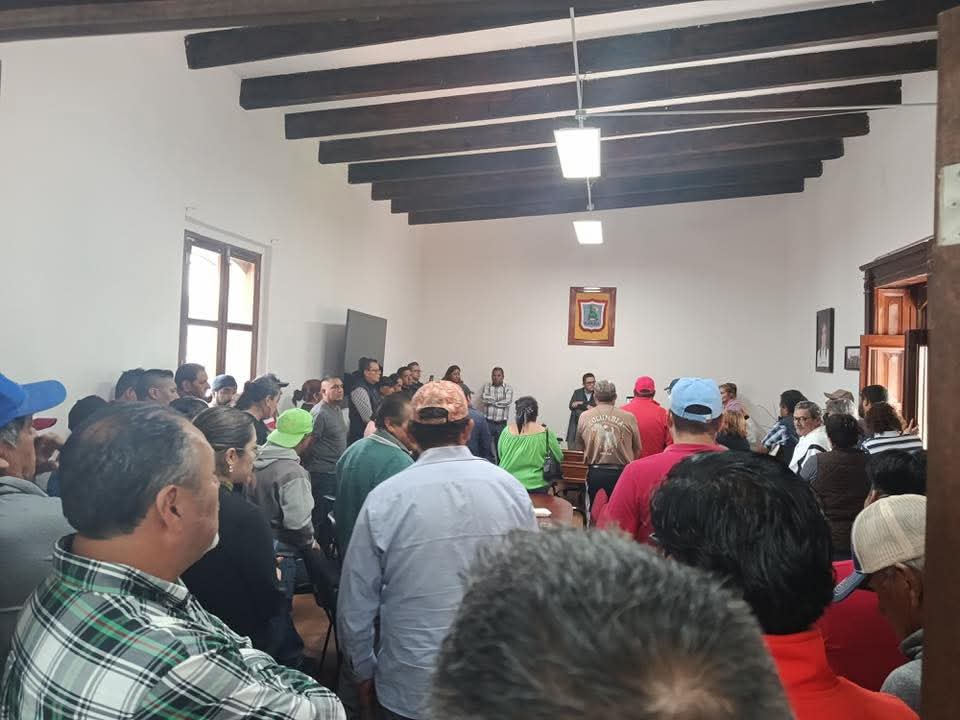 En Santa Cruz Tlaxcala exigen cuentas claras ante presuntas irregularidades municipalesEn Santa Cruz Tlaxcala exigen cuentas claras ante presuntas irregularidades municipales