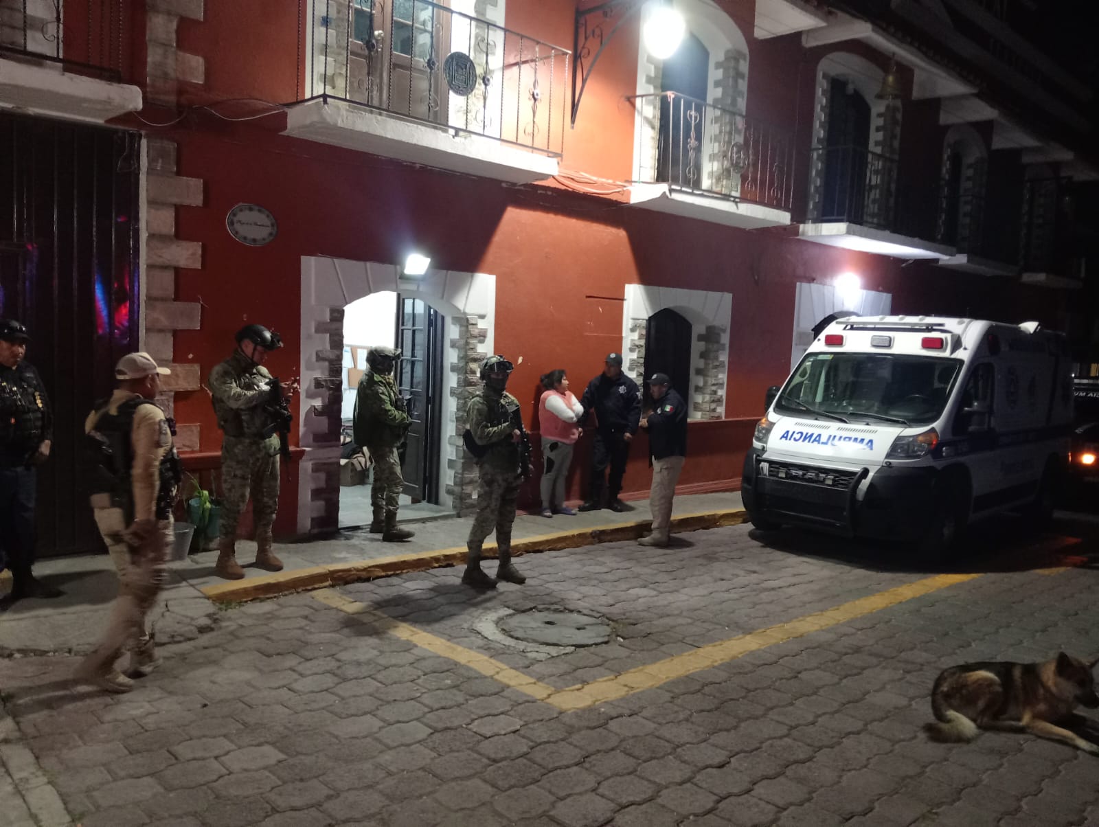 Cesan a director de Seguridad Pública de Españita tras chocar patrulla presuntamente ebrio