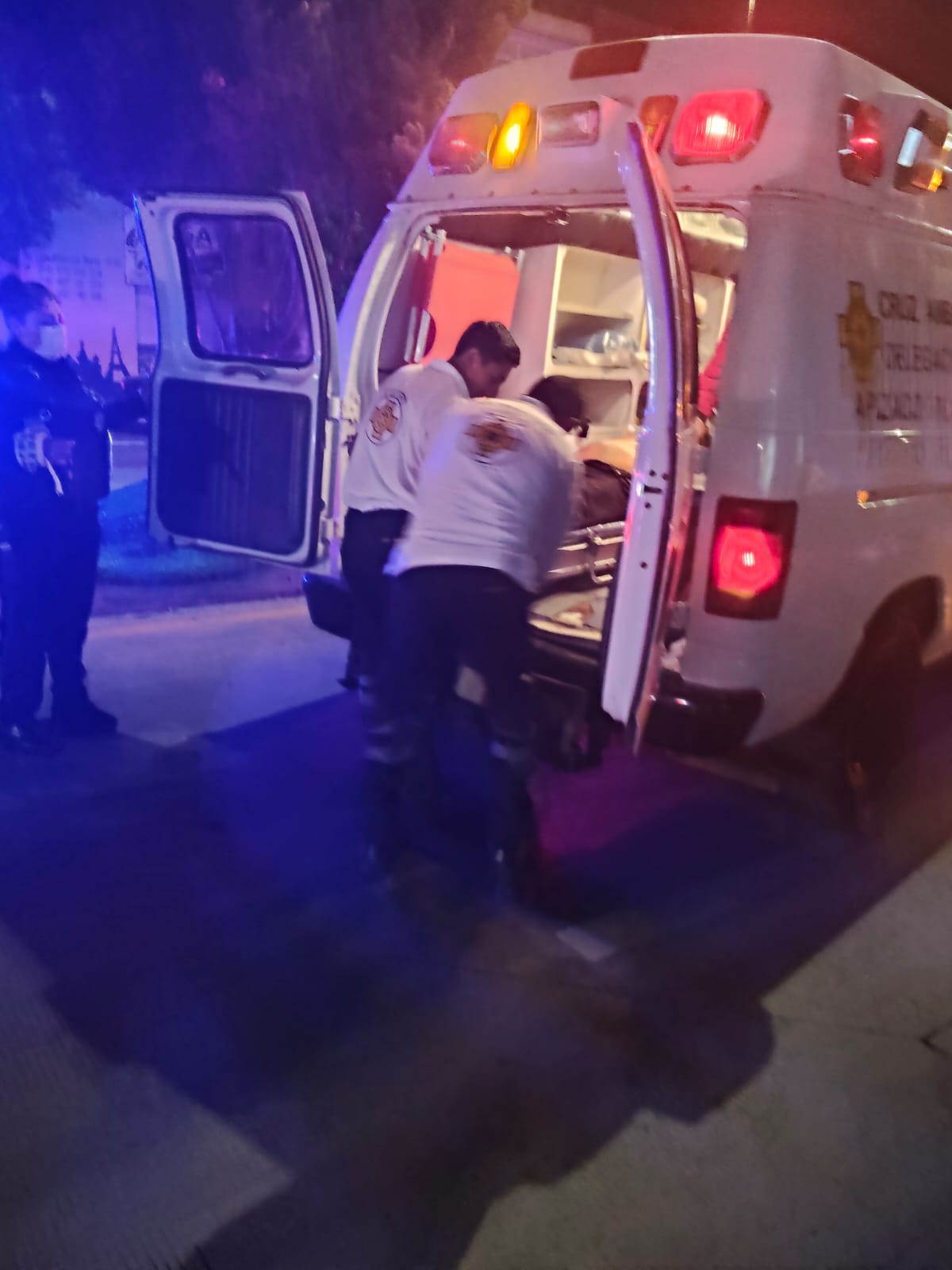 Acuchillan a cliente dentro del bar “La Tóxica” en Apizaco; agresor logró escapar