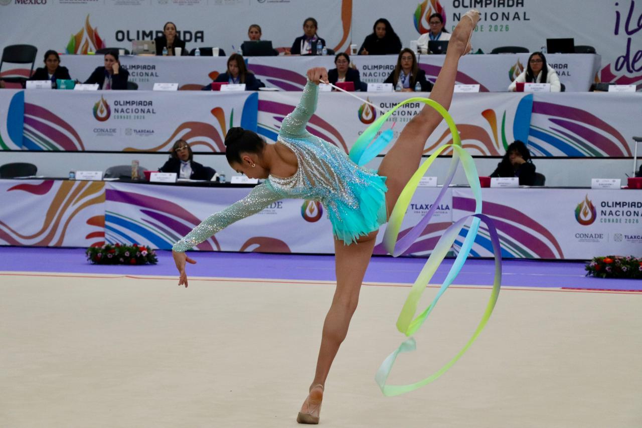 Gimnastas compiten en la Olimpiada Nacional en Tlaxcala