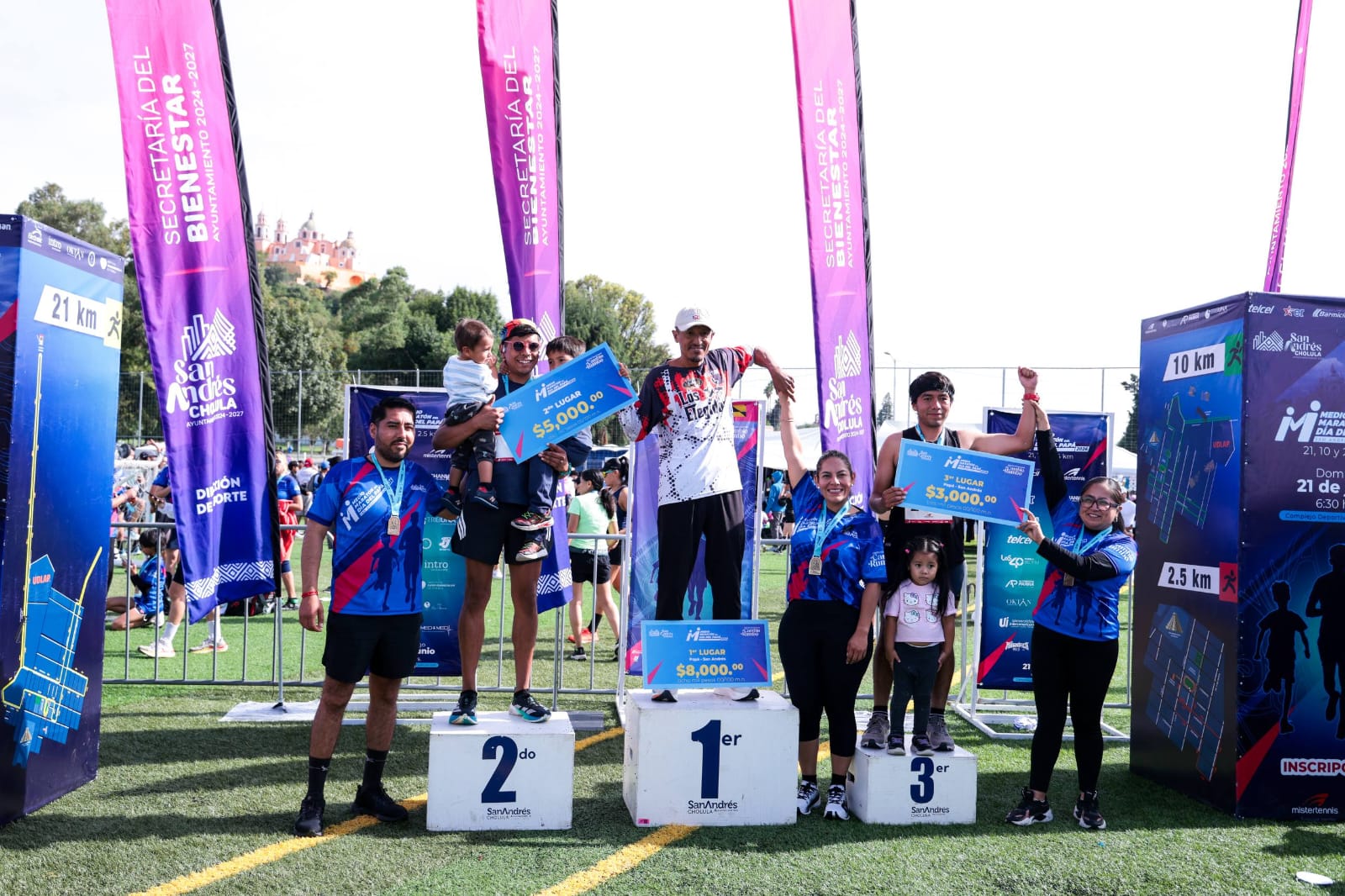 Más de 6 mil corredores celebran el Día del Papá en el Medio Maratón de San Andrés Cholula 2026