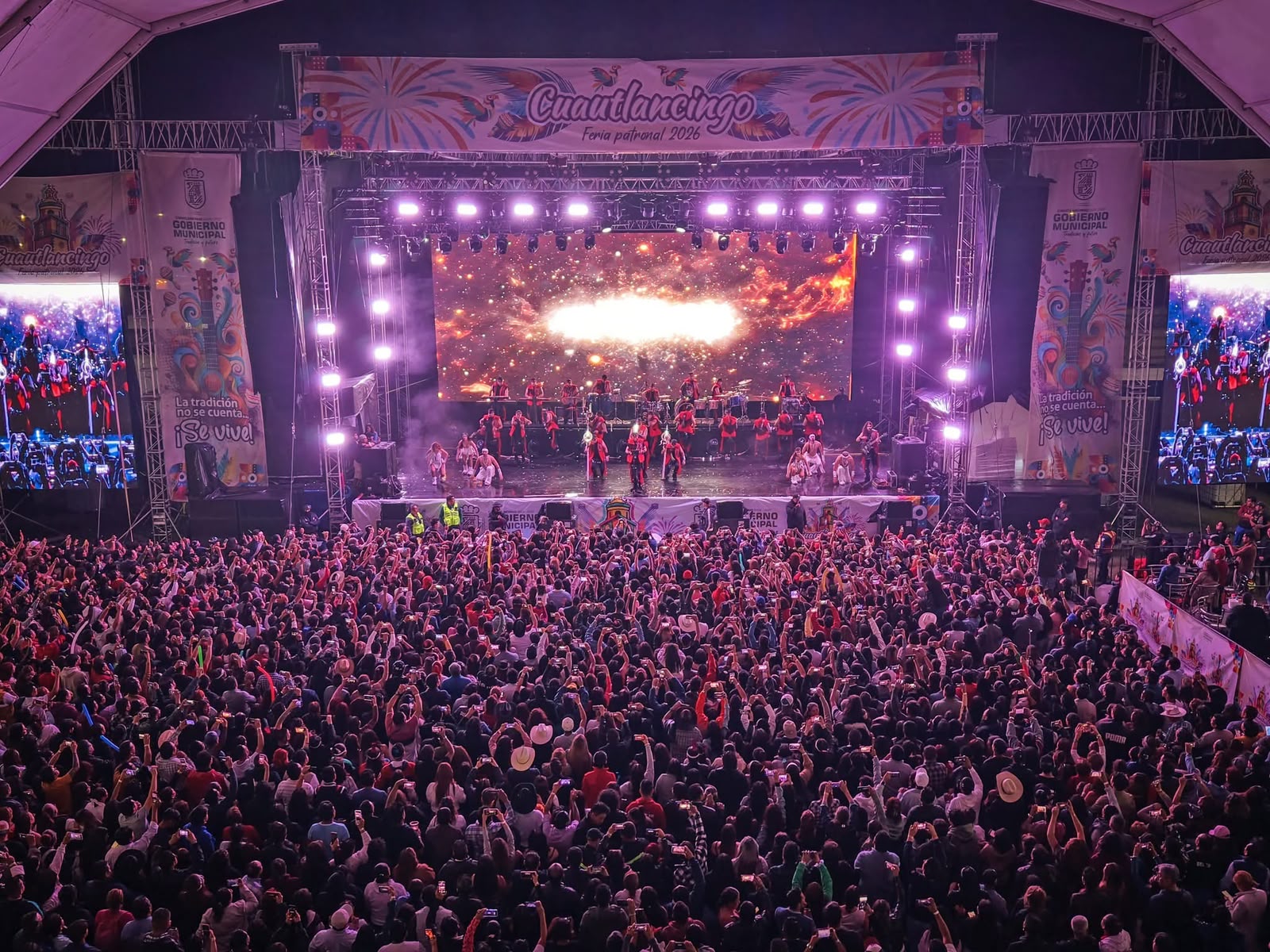 Banda Cuisillos reúne a miles de asistentes en Feria Cuautlancingo 2026