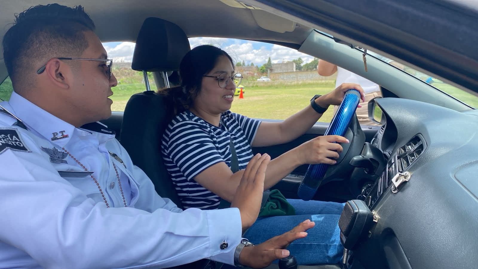 Más mujeres cholultecas adquieren herramientas para una conducción segura y responsable