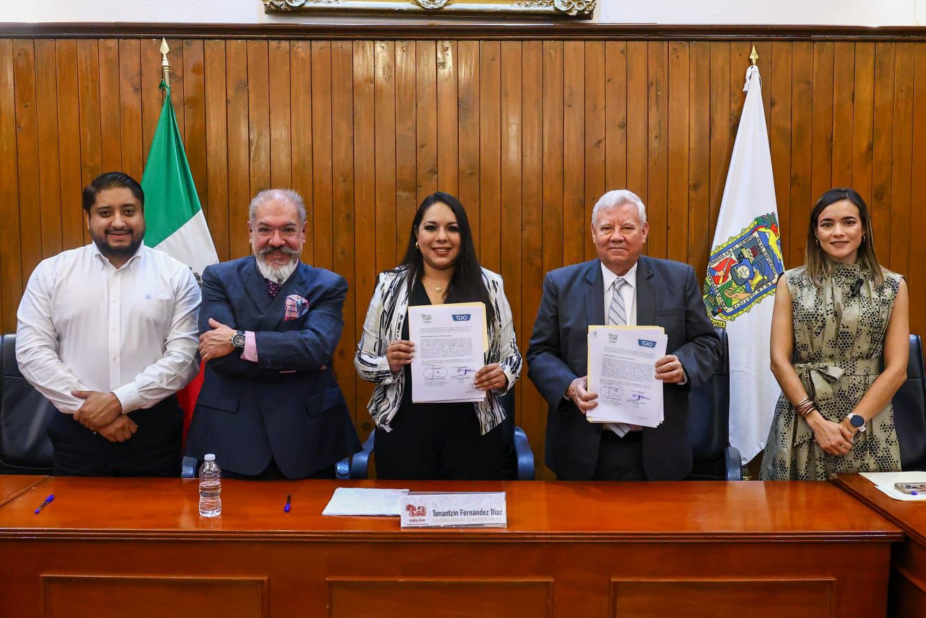 San Pedro Cholula impulsa el acceso a la educación superior mediante convenio con la Universidad Tec de Oriente: Carolina Fernández