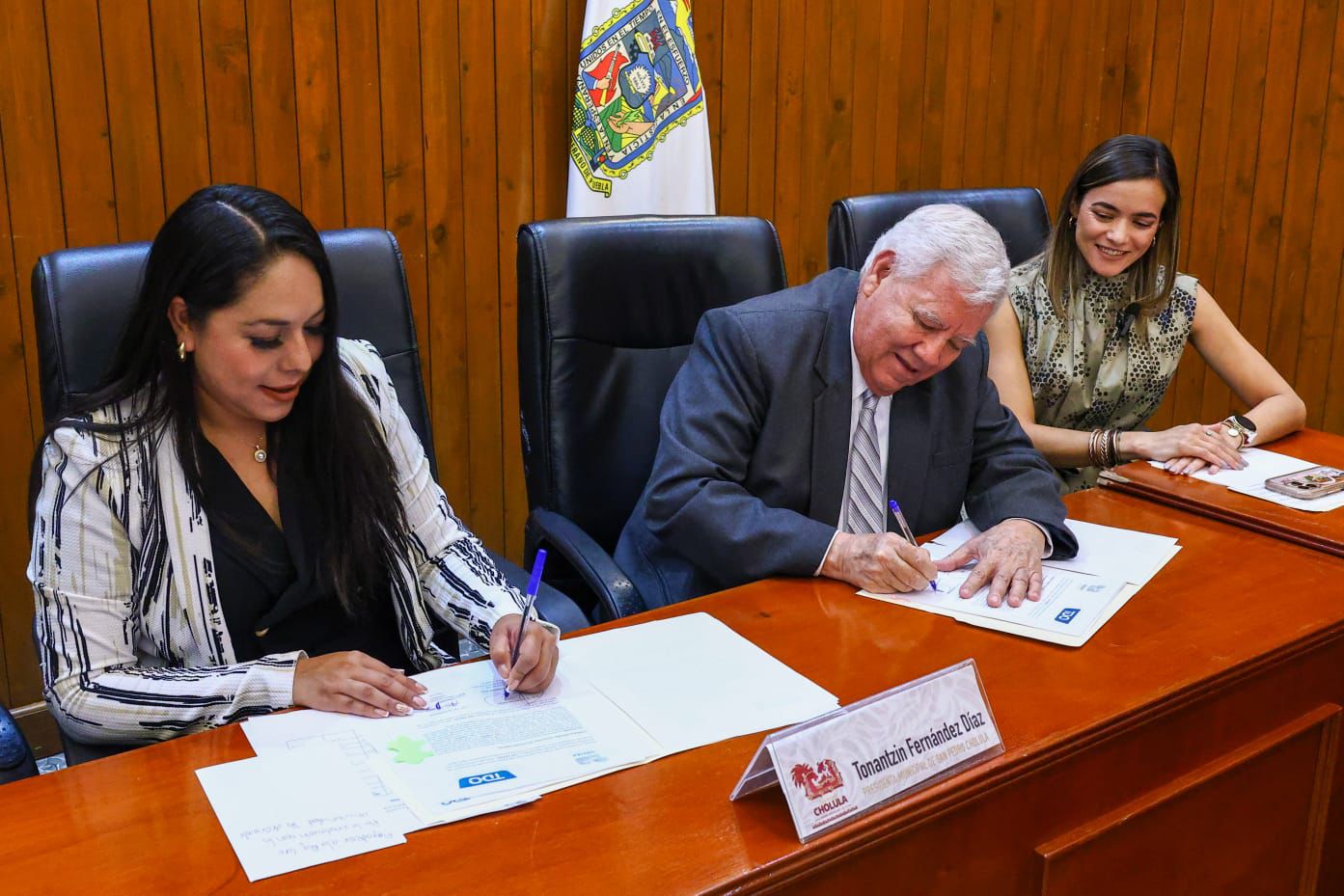 San Pedro Cholula impulsa el acceso a la educación superior mediante convenio con la Universidad Tec de Oriente: Carolina Fernández