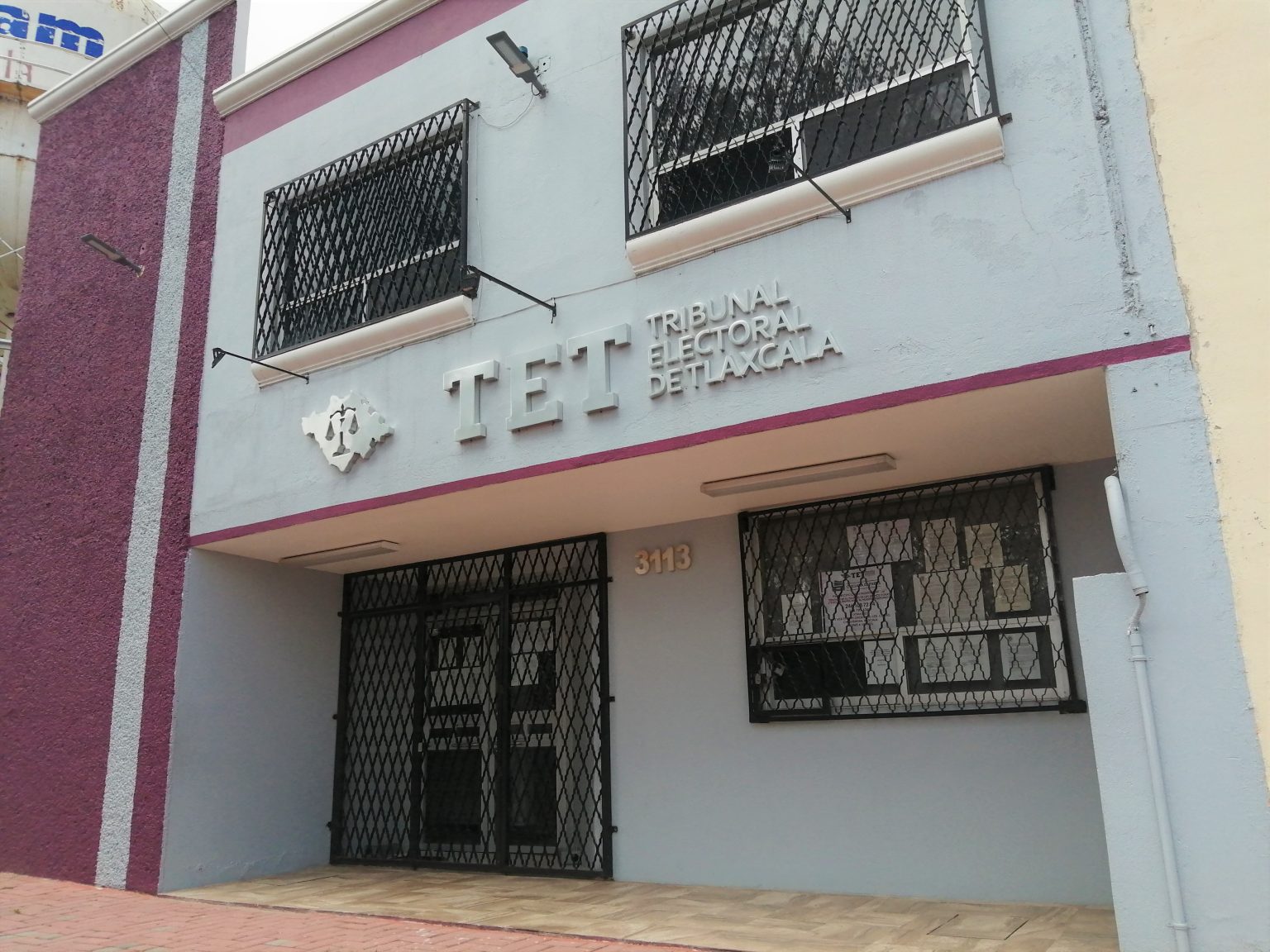 Magistrados del Tribunal Electoral de Tlaxcala durante una sesión pública.