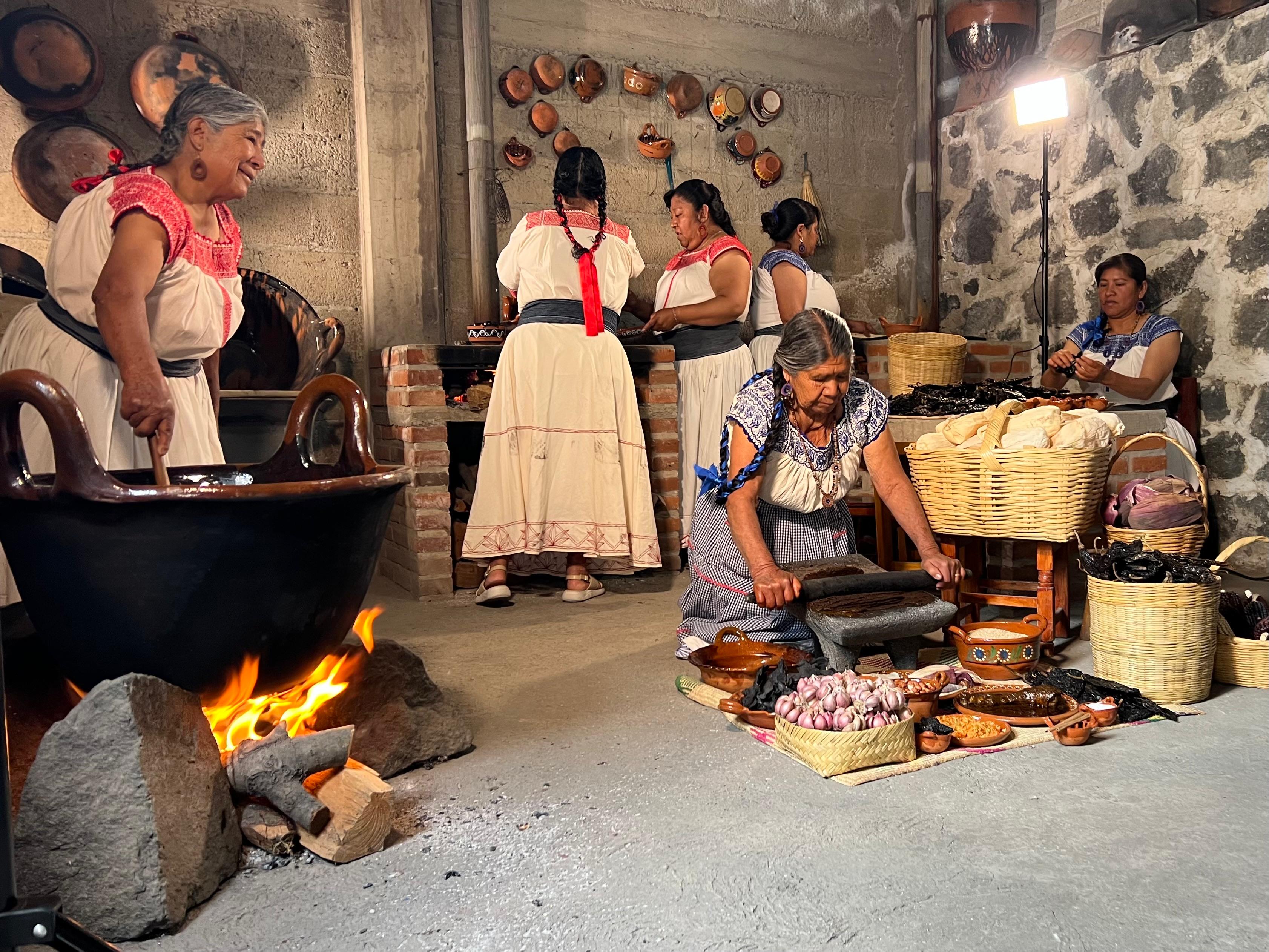 Calpan se llena de sabor con la Feria del Mole 2026 en San Lucas Atzala