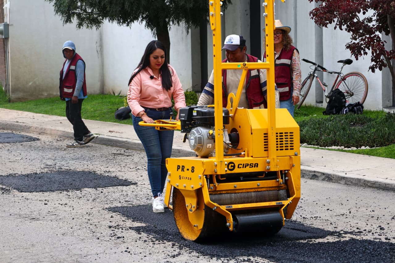 Tonantzin Fernández fortalece el programa de bacheo más intensivo en la historia de San Pedro Cholula