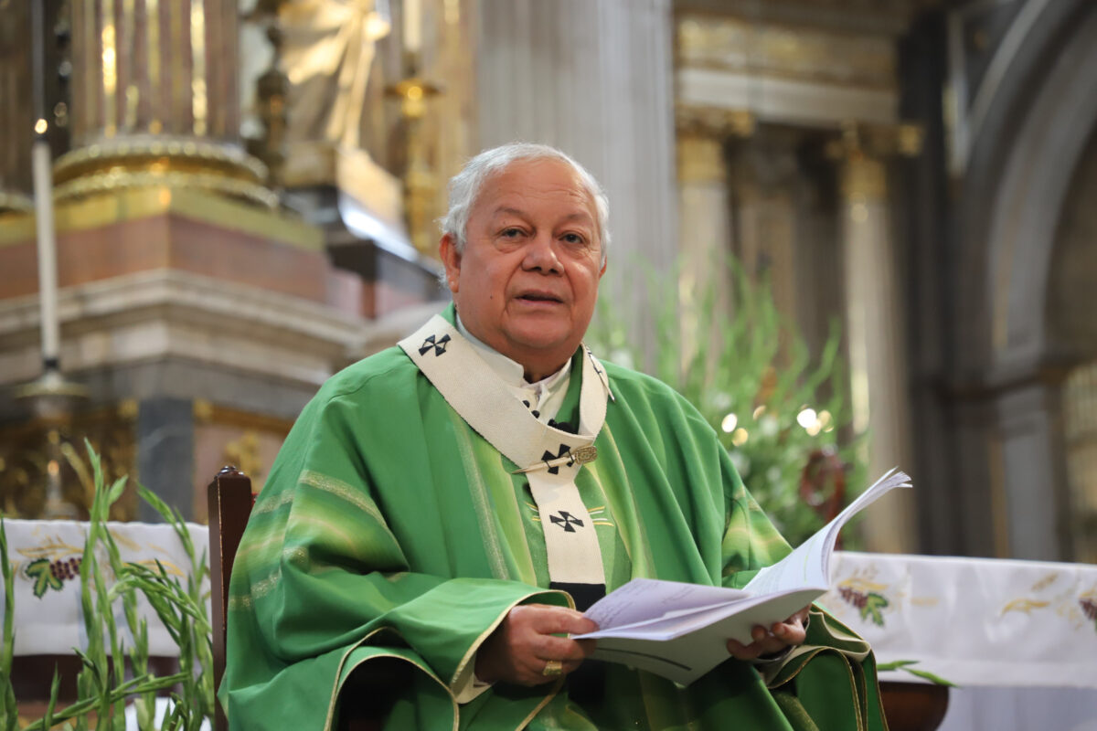 Arzobispo de Puebla rechaza iniciativa sobre infancias trans y pide diálogo amplio con especialistas y familias