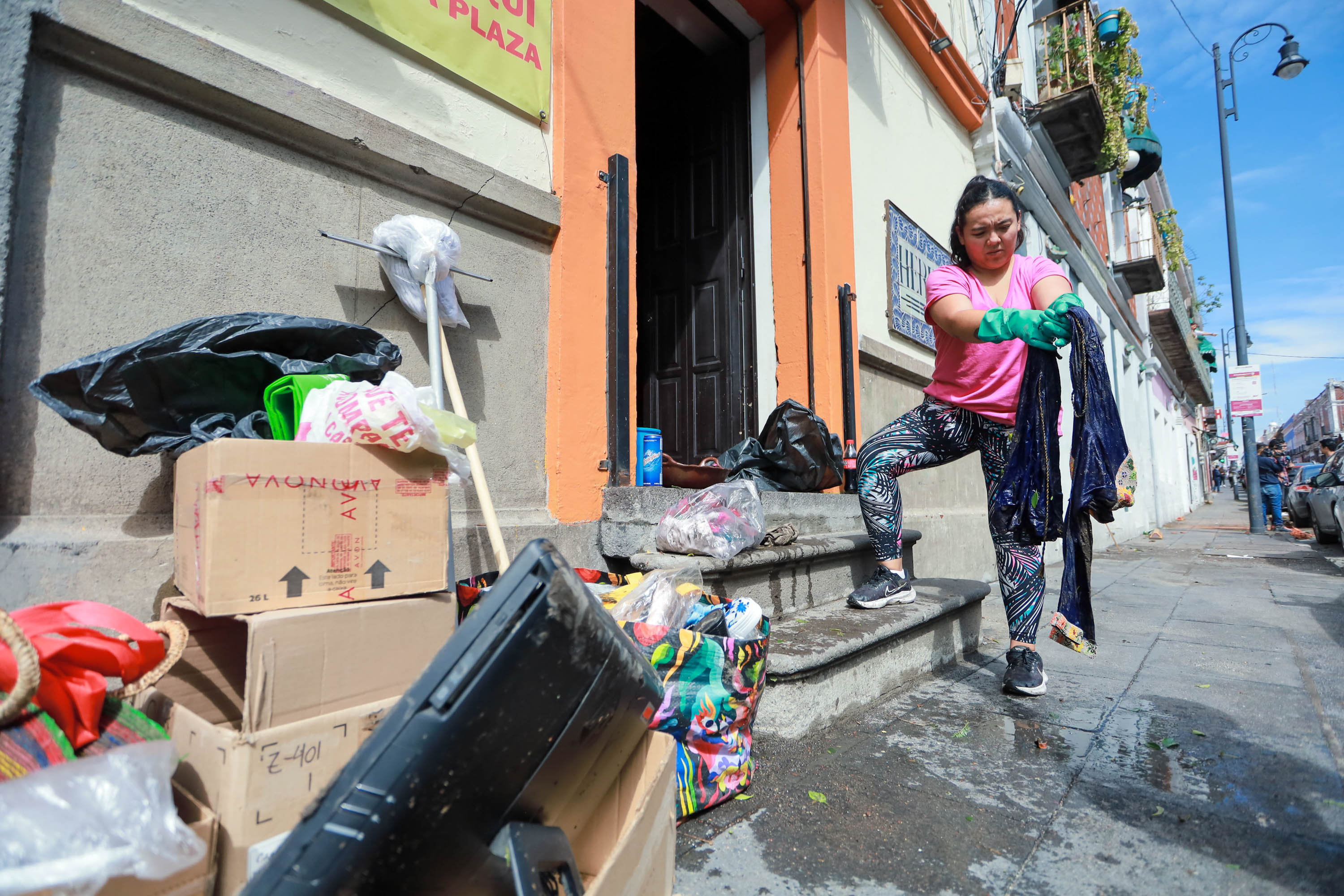Tromba deja pérdidas millonarias y afecta a mil comercios en el Centro Histórico de Puebla