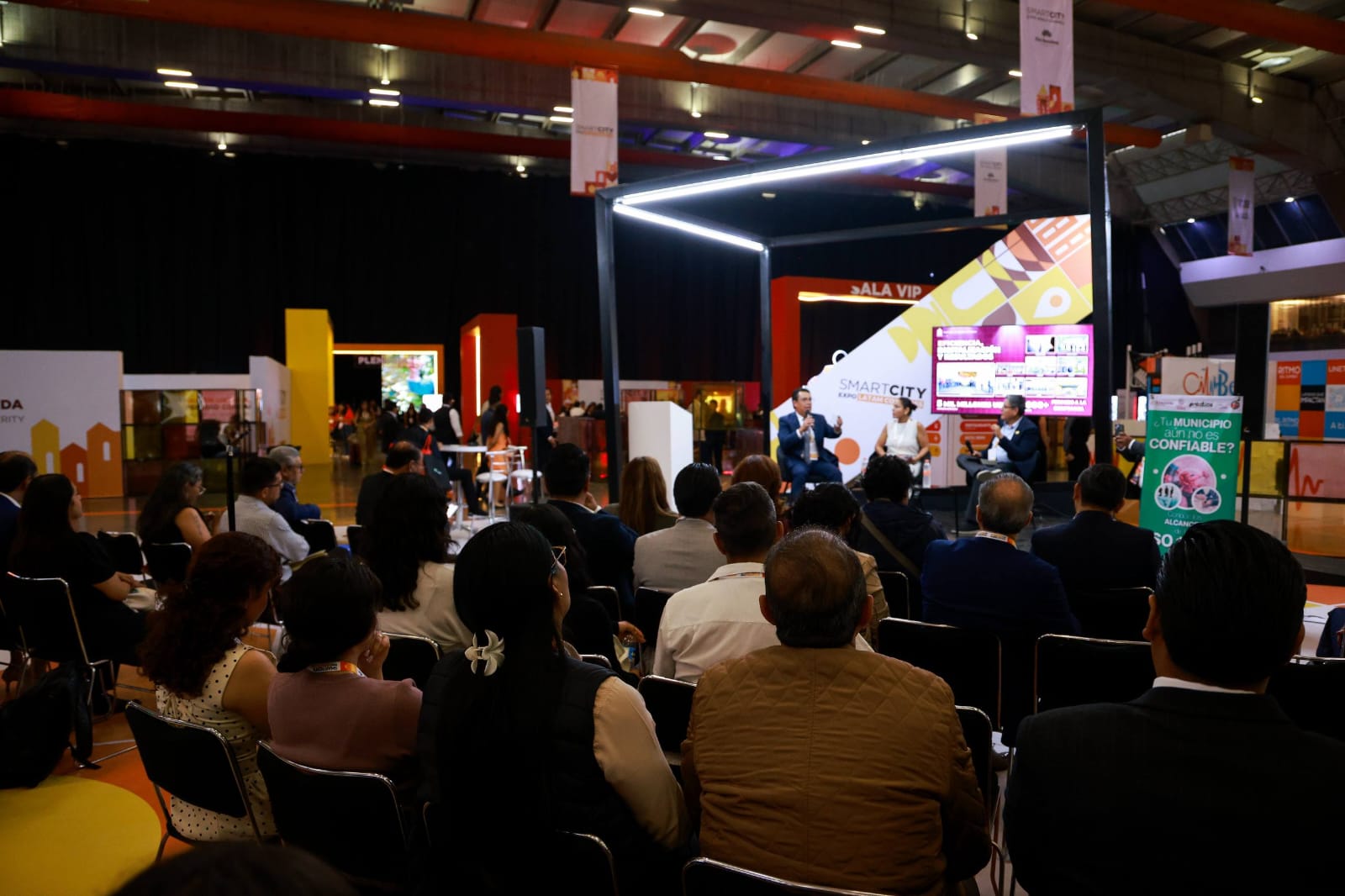 Lleva Lupita Cuautle modelo de Ventanilla Digital a Congreso Smart City LATAM