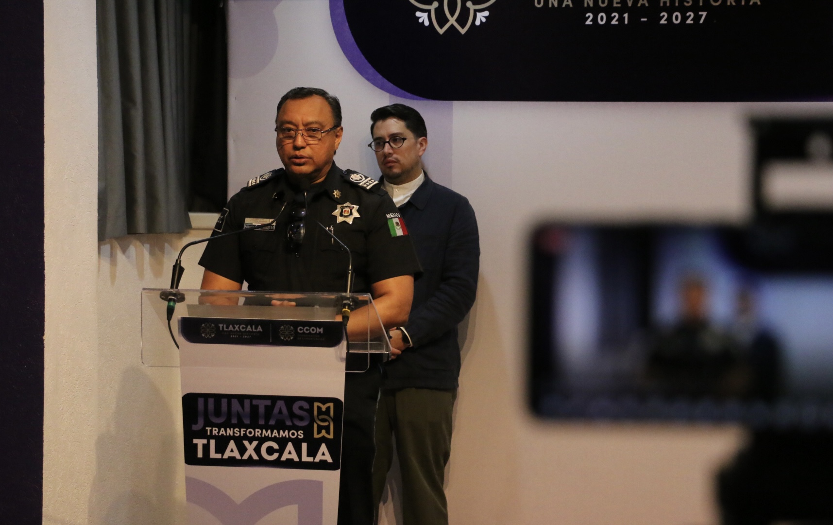 Secretario de Seguridad de Tlaxcala durante conferencia de prensa.