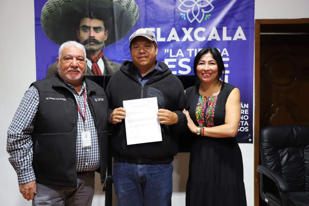 Entrega de apoyos para unidades de riego en Tlaxcala.