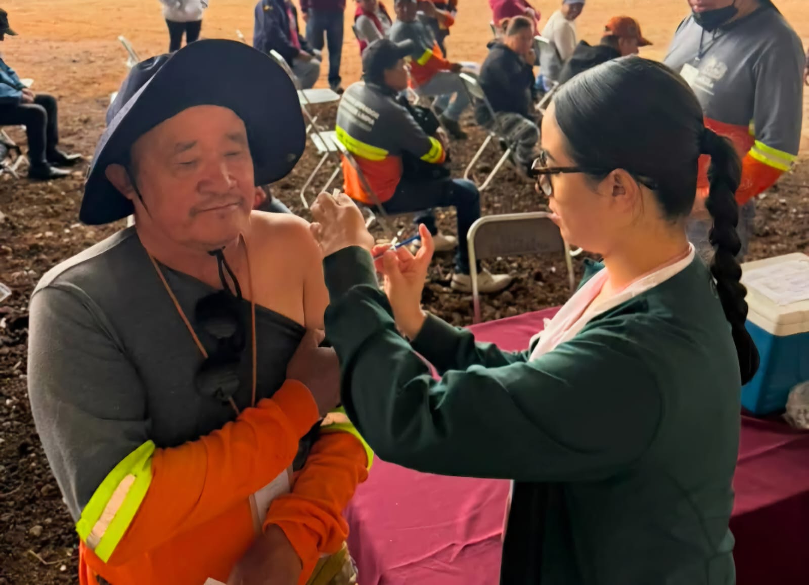 Organismo de Limpia de San Pedro Cholula realiza jornada de vacunación para personal y sus familias
