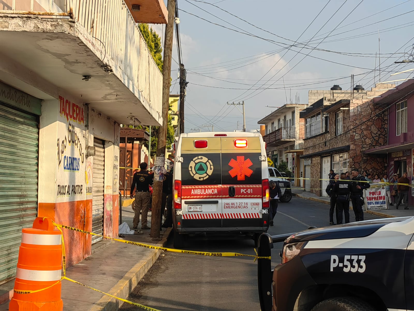Motociclista muere tras impactarse contra una pared mientras viajaba con su hija en Santa Cruz Guadalupe, Chiautempan