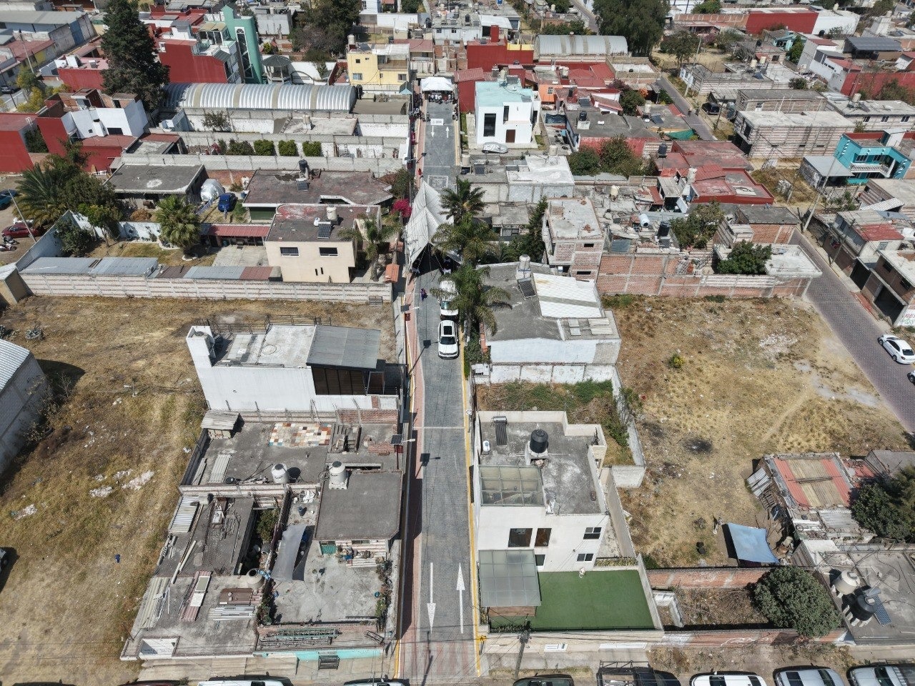 Cuautlancingo rompe décadas de abandono con pavimentación en Privada Santa Bárbara
