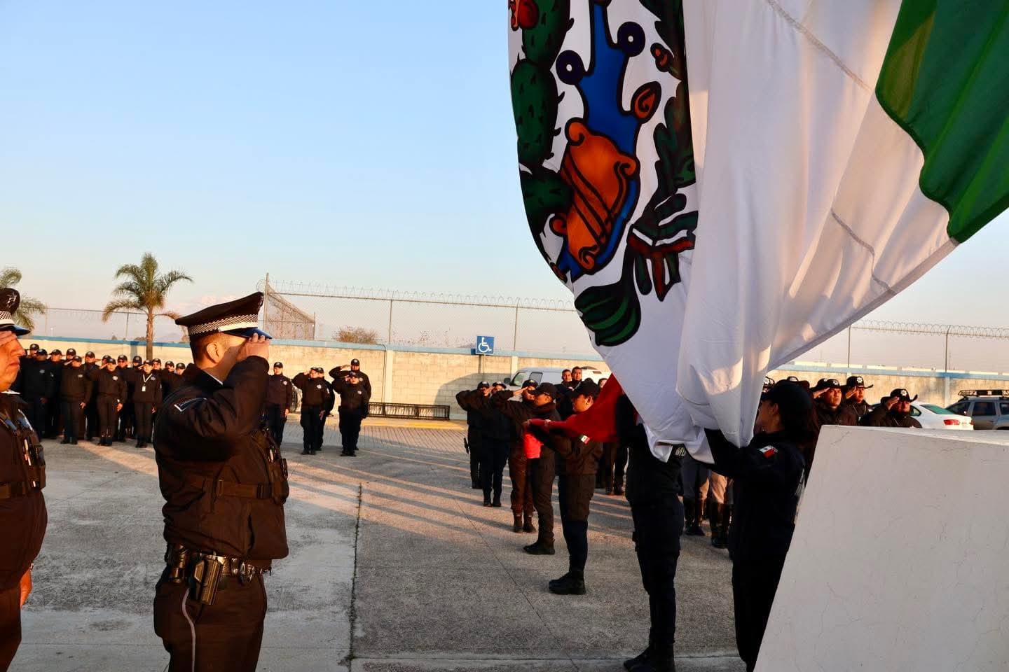 Reconocen a bombera de San Andrés Cholula que competirá en reto internacional en España