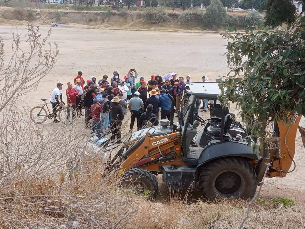 Comunidades nahuas frenan obra del IMSS y exigen consulta en Chiautempan