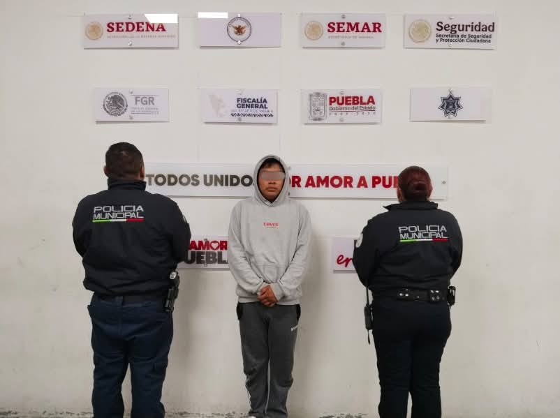 Videovigilancia en Coronango permite ubicar auto robado y detener a conductor