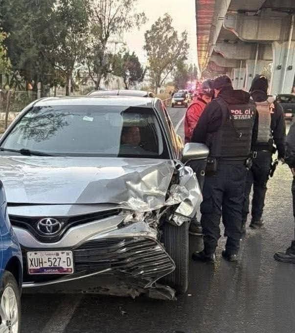Separan de funciones a jefe de escoltas de Gobernadora de Tlaxcala tras provocar accidente