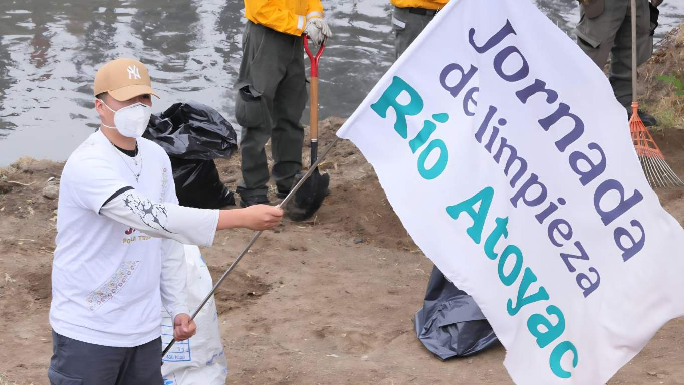 Alerta en Tlaxcala: expertos piden frenar limpiezas del Atoyac por riesgo a familias