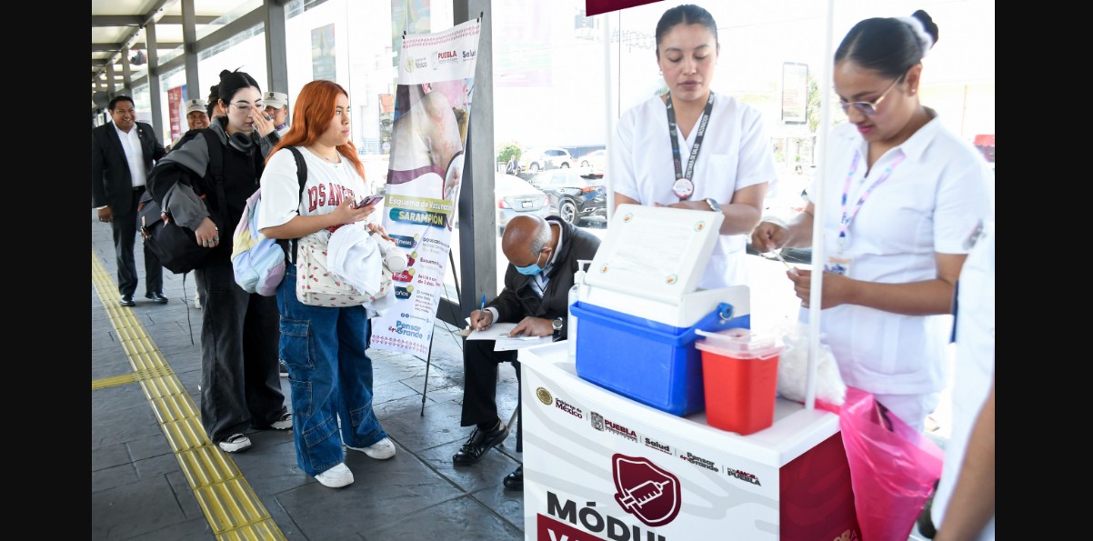 Vacunación contra el sarampión llega al RUTA Puebla