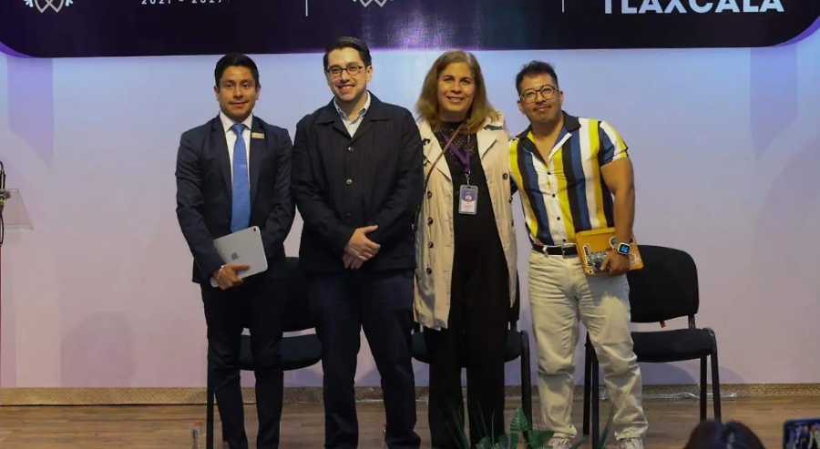 Áthomo rompe esquemas y abre la ciencia a la comunidad LGBT+ sin estigmas